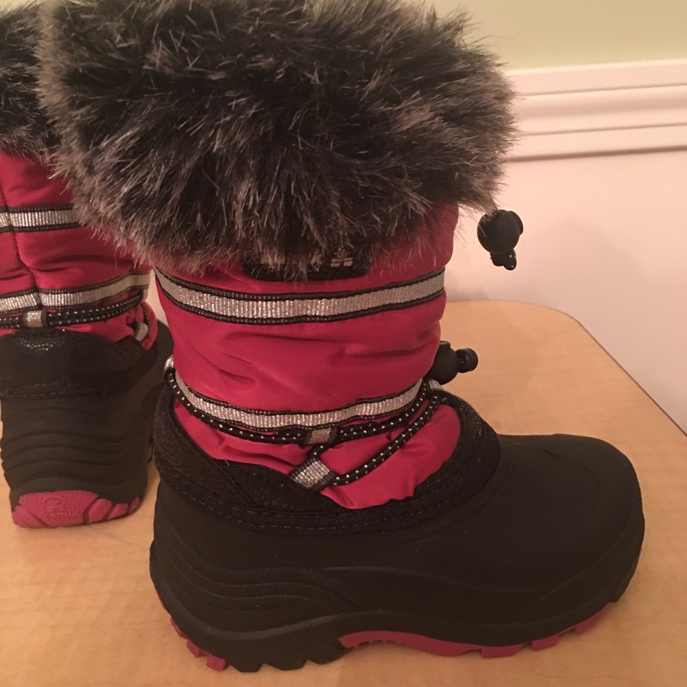 Girls Kamik boots Size 9